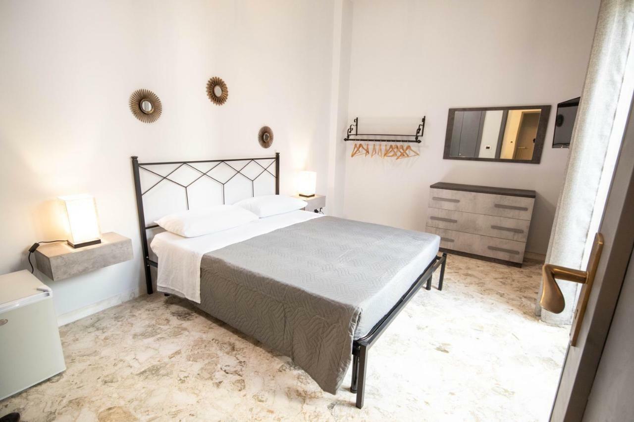 Bed and Breakfast Rudiae Boutique Lecce Pokój zdjęcie